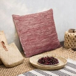 Coussin En Cuir Tressé Skin - 70 X 70 Cm - Rose Poudre -TODAY || Disney || Fisher Price Soldes coussin en cuir tresse skin 70 x 70 cm rose poudre 3218117070626 461363