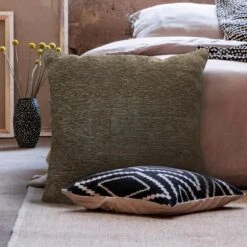 Coussin Intense - 70 X 70 Cm - Marron écorce -TODAY || Disney || Fisher Price Soldes coussin intense 70 x 70 cm marron ecorce 3218117070510 461395