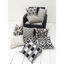 O'CBO Coussin Déhoussable Mumbai Jacquard - 42 X 42 Cm - Noir Et Gris -TODAY || Disney || Fisher Price Soldes o cbo coussin dehoussable mumbai jacquard 42 x 42 cm noir et gris 3113610125241 513250