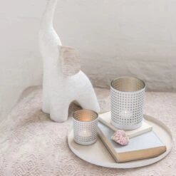 Photophores Verre Blanc Et Beige Praji H 24 Cm -TODAY || Disney || Fisher Price Soldes photophores verre blanc et beige praji h 24 cm 5400924040260 380063