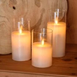 Set De 3 Bougies En Cire, Verre LED Flamme En Mouvement - H 12,5 Et 17,5 Cm Et D 7,5 Cm -TODAY || Disney || Fisher Price Soldes set de 3 bougies en cire verre led flamme en mouvement h 12 5 et 17 5 cm et d 7 5 cm 8024199044777 536253